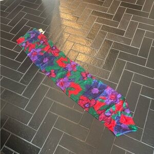 🌸 Vintage Liz Claiborne Floral Scarf – Deadstock, Made in Japan